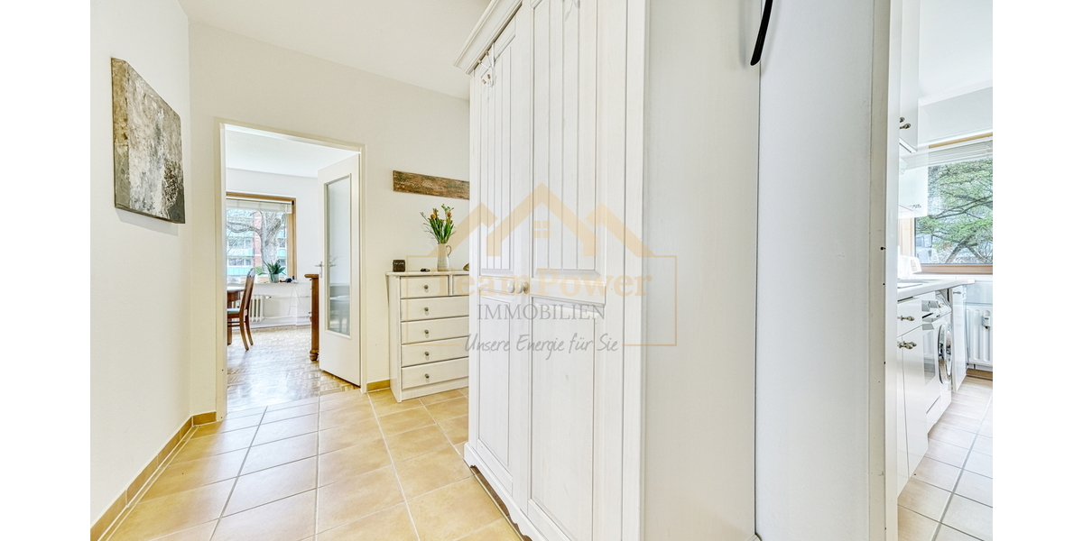 Wohnen nahe AEZ: 3,5 Zimmer, Balkon & TG - Stellplatz im Hochparterre - Erdgeschoßwohnung Hamburg Wandsbek | Angebot:26294180