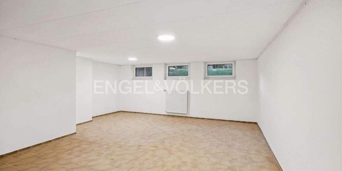 Etagenwohnung Ahrensburg - 3 Zimmer, 110 m&sup2;, 2.300&euro; | Angebot:25701871
