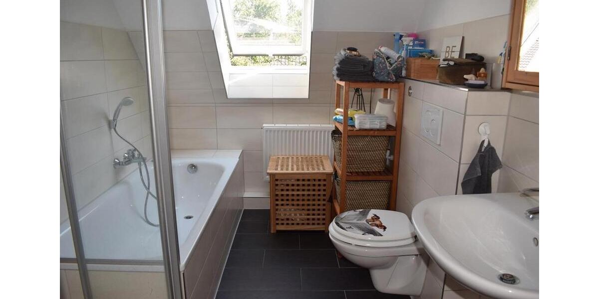 Einfamilienhaus Neu Wulmstorf - 9 Zimmer, 214 m&sup2;, 2.390&euro; | Angebot:27610564