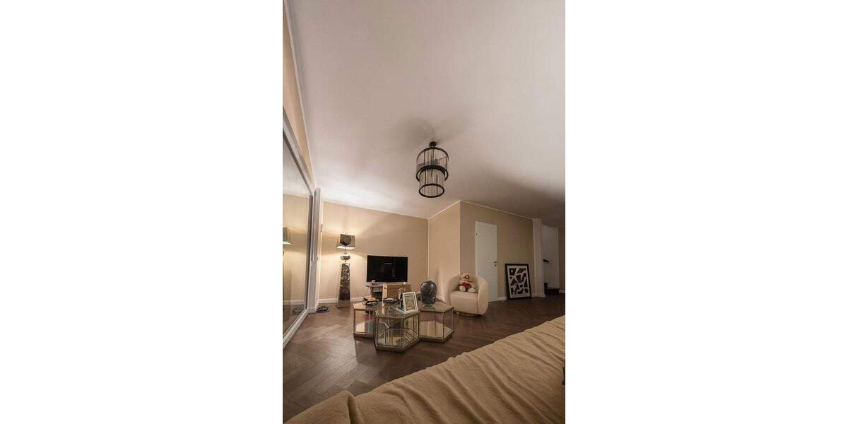 NeuesExklusives Reihenendhaus in Norderstedt - vor den Toren Hamburgs 6 zimmer