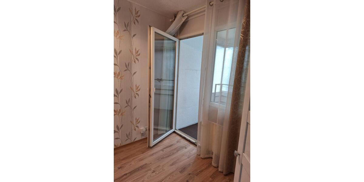 Etagenwohnung Pinneberg - 4 Zimmer, 88 m&sup2;, 235.000&euro; | Angebot:26166644