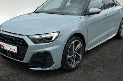Audi A1 1.006 km 27.921 &euro; Hamburg 22419