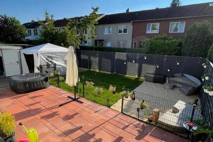 Haus Hamburg Langenhorn - 9 Zimmer, 180 m&sup2;, 750.000&euro; | Angebot:26115160