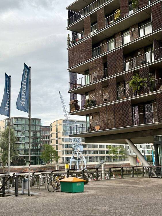 Über den Dächern der Hafencity: Hochwertige Wohnung mit großer eigener Dachterrasse