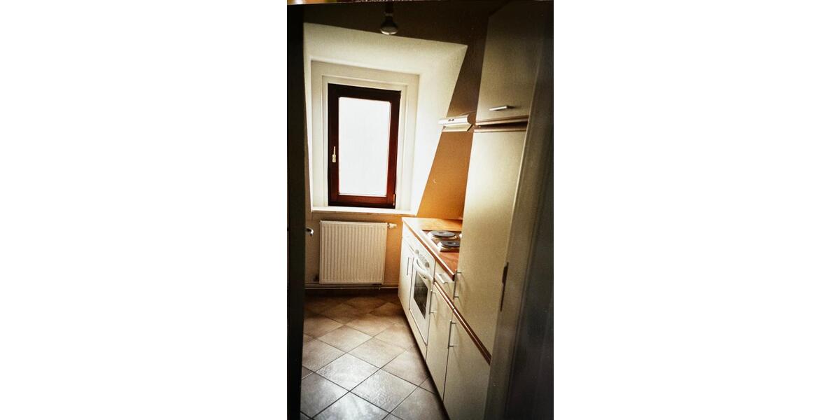 Dachgeschoßwohnung Pinneberg - 2.5 Zimmer, 48 m&sup2;, 120.000&euro; | Angebot:27081999