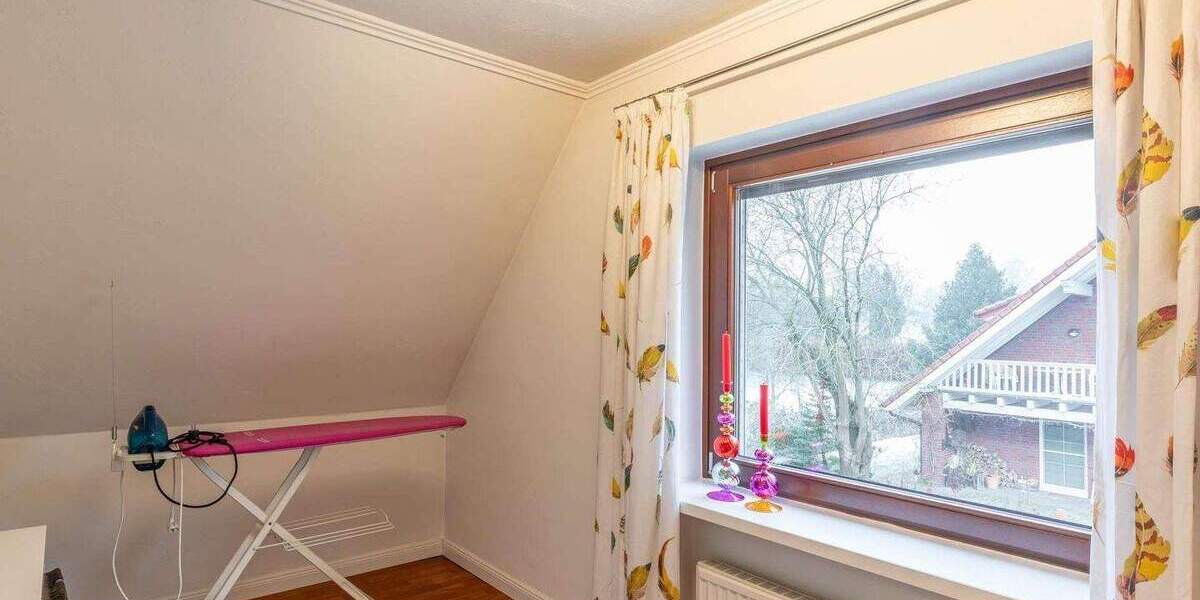 Einfamilienhaus Rosengarten Nenndorf - 6 Zimmer, 179 m&sup2;, 669.000&euro; | Angebot:25765439