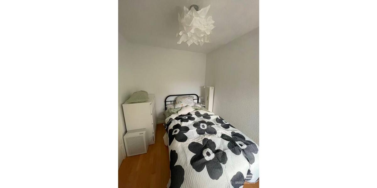 Dachgeschoßwohnung Hamburg Wandsbek - 1.5 Zimmer, 30 m&sup2;, 180.000&euro; | Angebot:26924400
