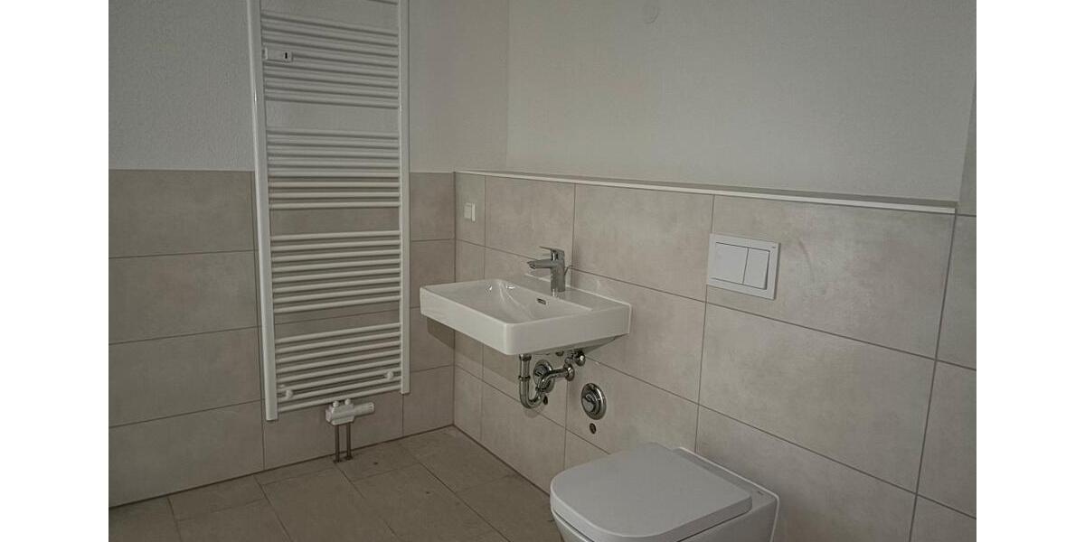 Traumhafte 4-Zimmer-Wohnung in zentraler Lage zu vermieten! 4 zimmer