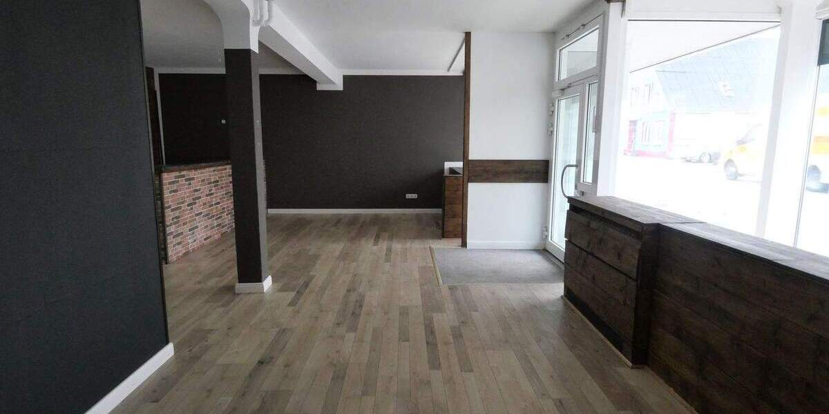 2 Monate Mietfrei - Große Fläche für Laden, Büro oder Praxis zimmer